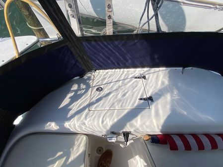 Catalina 380 image