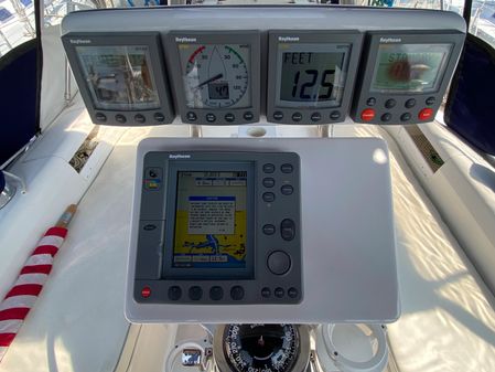 Catalina 380 image