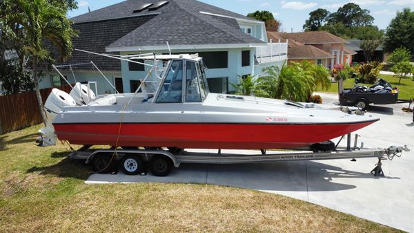 Catamaran HydraTech image