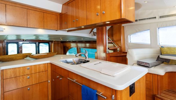 Hatteras 64 Motor Yacht image