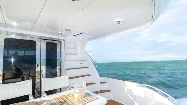 Hatteras 64 Motor Yacht image