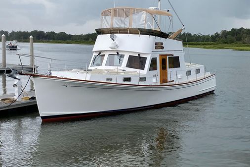 Jarvis-newman LYMAN-MORSE-DOWNEAST-STYLE-CRUISER image