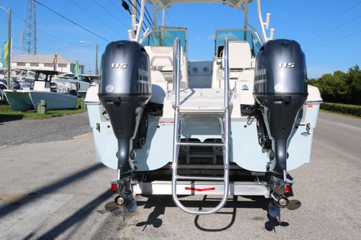 World Cat 230DC image