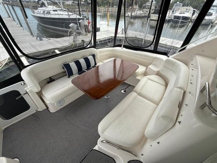 Tiara Yachts 4300 Sovran image