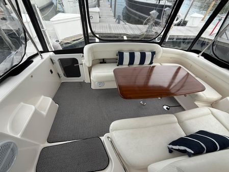 Tiara Yachts 4300 Sovran image