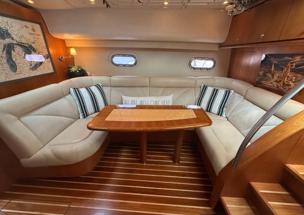 Tiara Yachts 4300 Sovran image