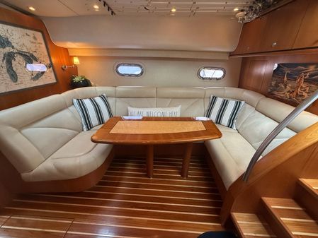 Tiara Yachts 4300 Sovran image