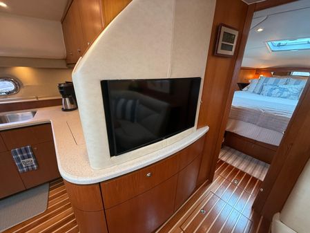 Tiara Yachts 4300 Sovran image