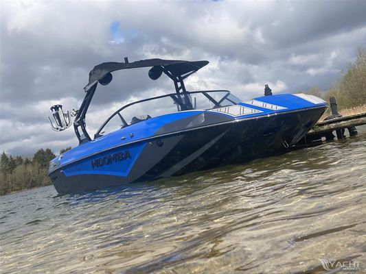 Moomba Kaiyen - main image