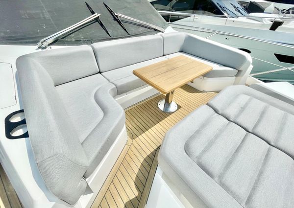 Sunseeker Manhattan 66 image