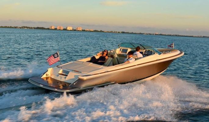 Chris-Craft Corsair 28 - main image