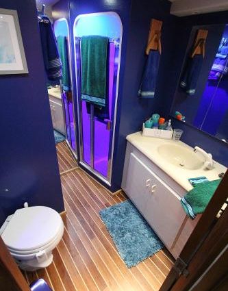 Viking 60-COCKPIT-MOTOR-YACHT image