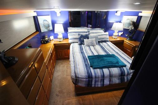 Viking 60-COCKPIT-MOTOR-YACHT image