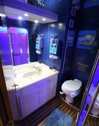 Viking 60-COCKPIT-MOTOR-YACHT image