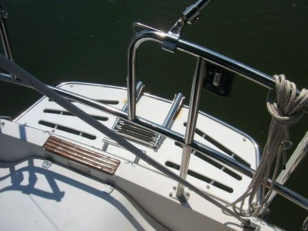 Catalina 34 image