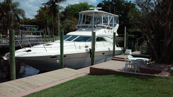 Sea Ray 400 Sedan Bridge image