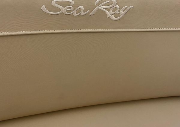 Sea Ray L650 Fly image