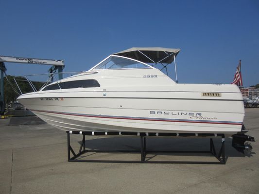 Bayliner 2252-CIERA-EXPRESS - main image