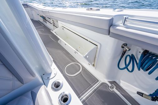 Yellowfin 34 image