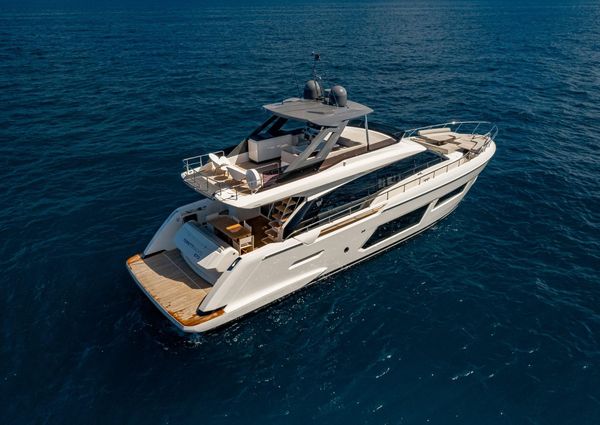 Ferretti Yachts 670 image