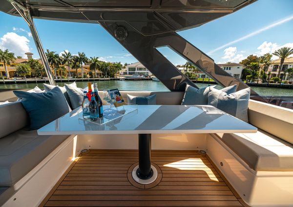 Ferretti Yachts 670 image