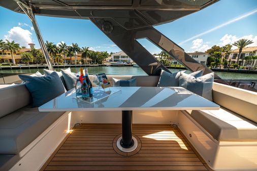 Ferretti Yachts 670 image