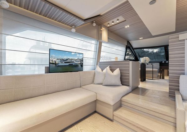 Ferretti Yachts 670 image