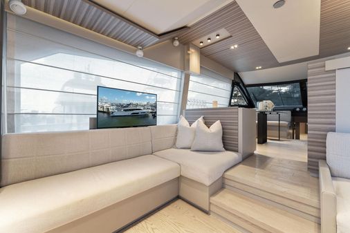 Ferretti Yachts 670 image