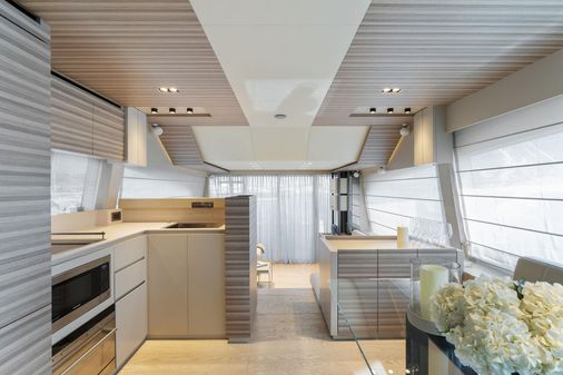 Ferretti Yachts 670 image