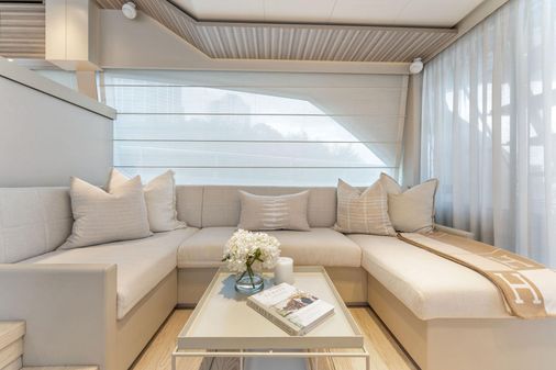 Ferretti Yachts 670 image