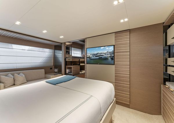 Ferretti Yachts 670 image