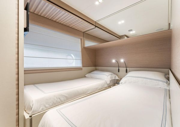 Ferretti Yachts 670 image