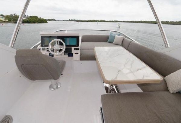 Azimut 50 Flybridge image