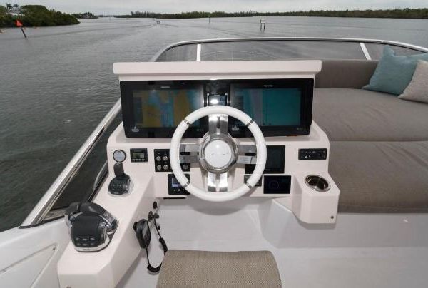 Azimut 50 Flybridge image