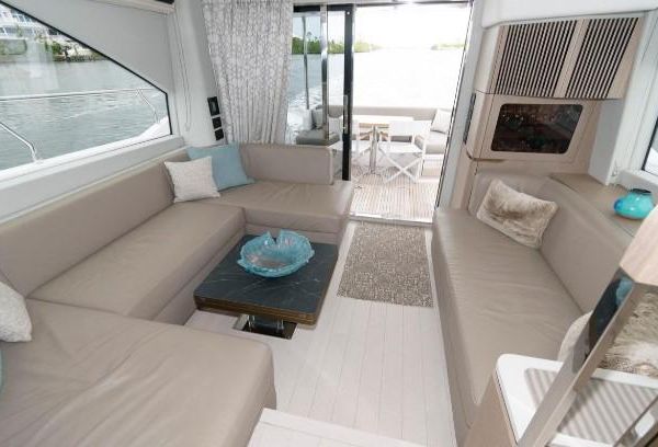 Azimut 50 Flybridge image