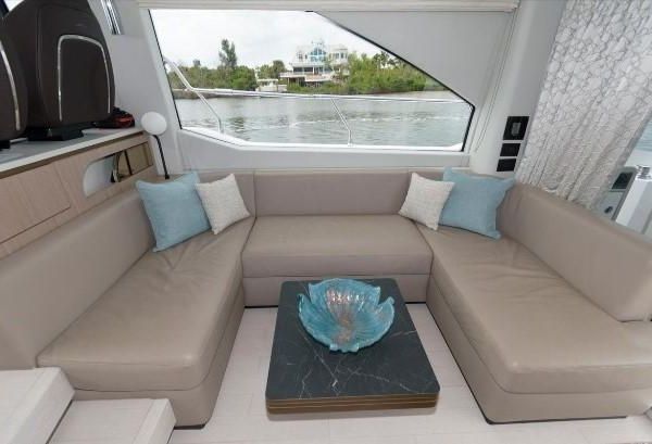 Azimut 50 Flybridge image