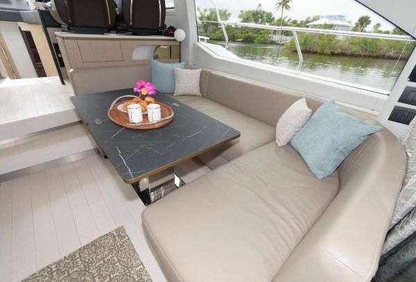 Azimut 50 Flybridge image