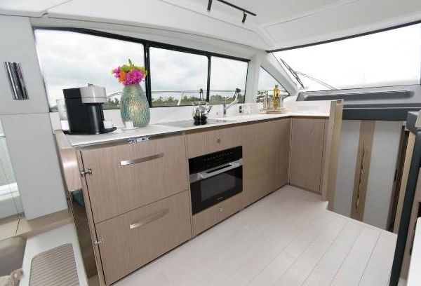 Azimut 50 Flybridge image