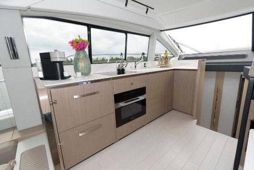 Azimut 50 Flybridge image