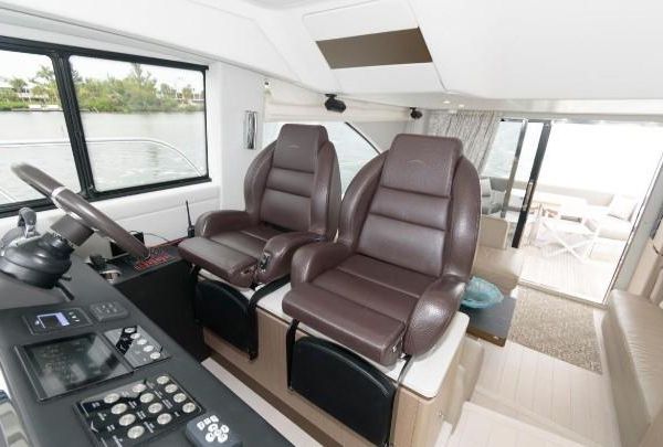 Azimut 50 Flybridge image