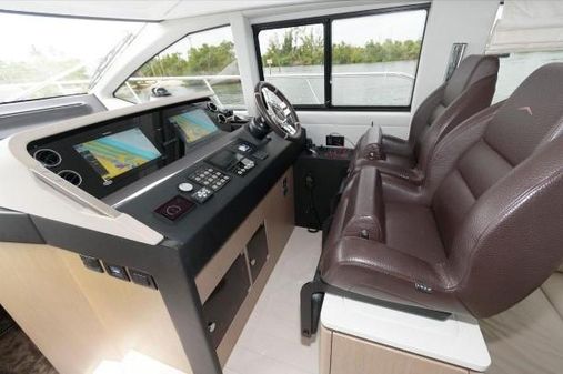 Azimut 50 Flybridge image