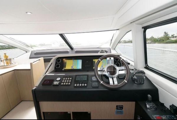 Azimut 50 Flybridge image