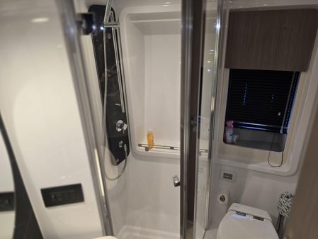 Azimut 50 Flybridge image