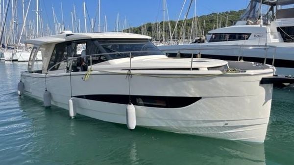 Greenline 36