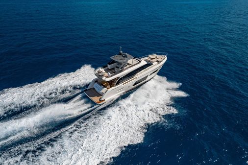 Ferretti Yachts 670 image