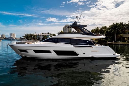 Ferretti Yachts 670 image