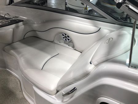 Crownline 316 LS image