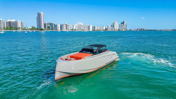 Vanquish Yachts VQ 45