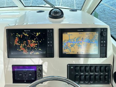 Boston-whaler 315-CONQUEST image