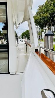 Greenline 48 Flybridge with Hardtop image